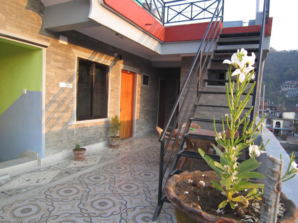 Hotel Sunflower Pokhara Exterior photo